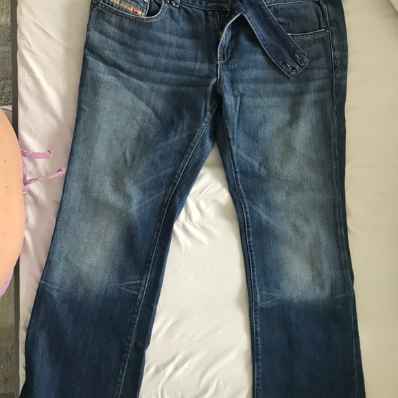 Diesel Women's jeans- Women's size 32/32 - Picture 2 of 5